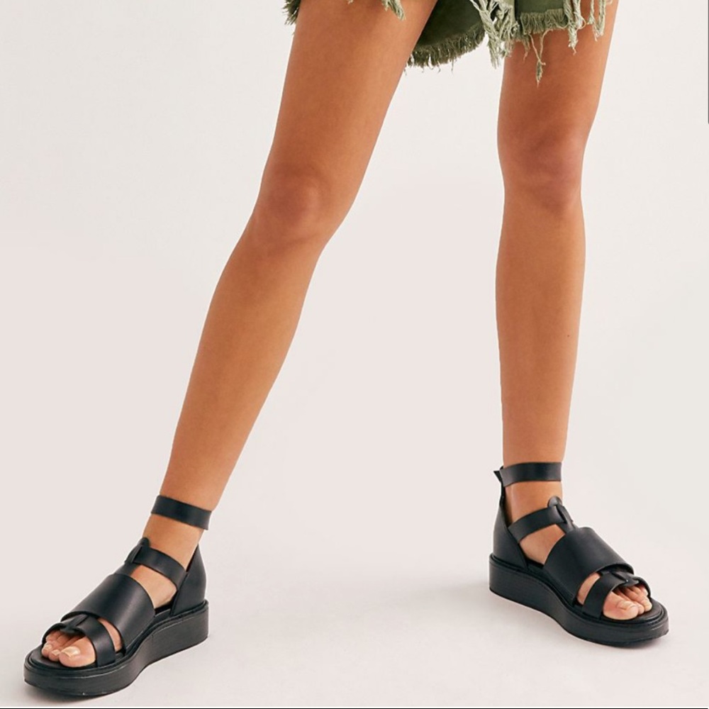 ISO THESE BLACK SANDALS